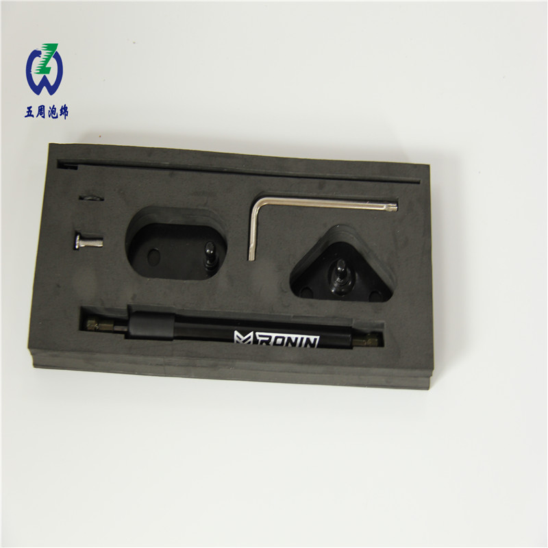 新能源電池包用 EVA 內(nèi)襯：熱管理與安全防護(hù)核心要求